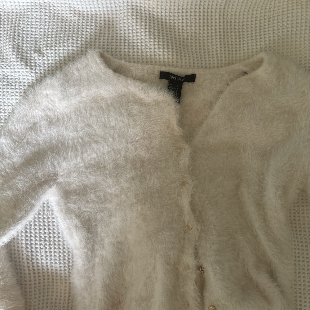 💛Forever 21 Ivory Fuzzy Knit Sweater